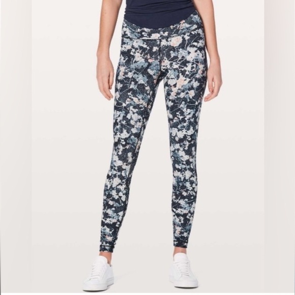 Lululemon Wunder Under High Rise
Tight 28" - Picture 1 of 4